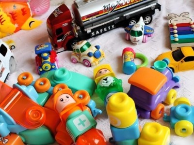 聚力解决玩具行业PE粘PVC用胶问题！